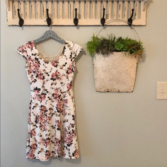 Rue21 Dresses & Skirts - Rue 21 Spring/Summer Dress XS